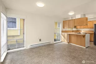 326 NE 50th St, Seattle, WA 98105 - Photo 6