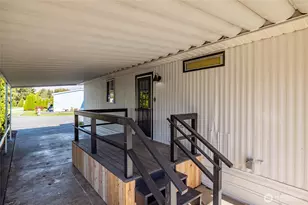 225 NE Ernst St, Oak Harbor, WA 98277 - Photo 28