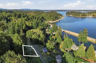 151 E Barbary Dr, Grapeview, WA 98546 - Photo 4