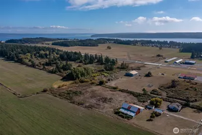 1180 Monroe Landing Road, Oak Harbor, WA 98277 - Photo 4