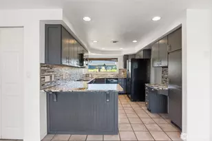 303 W Northshore Dr, Moses Lake, WA 98837 - Photo 10