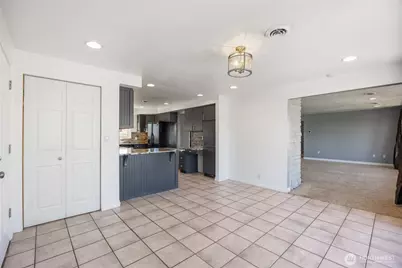 303 W Northshore Drive, Moses Lake, WA 98837 - Photo 8