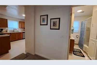 1720 Snyder Avenue, Bremerton, WA 98312 - Photo 12