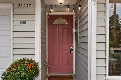 23007 63rd Avenue W, Mountlake Terrace, WA 98043 - Photo 18