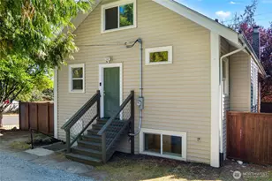 256 NE 50th St, Seattle, WA 98105 - Photo 6
