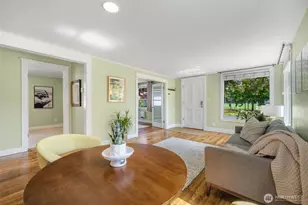 11017 31st Ave NE, Seattle, WA 98125 - Photo 4