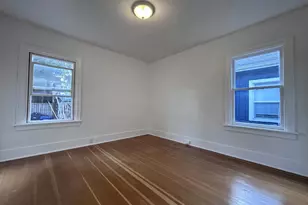 125 NE 52nd St, Seattle, WA 98105 - Photo 24
