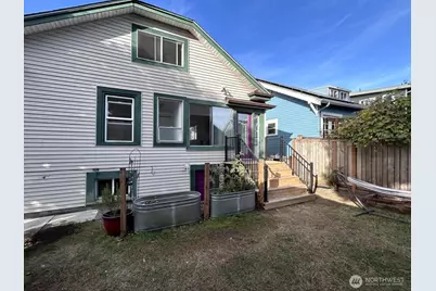125 NE 52nd Street, Seattle, WA 98105 - Photo 34