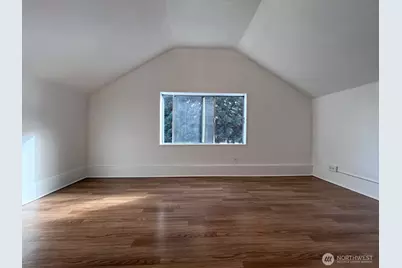 125 NE 52nd Street, Seattle, WA 98105 - Photo 26