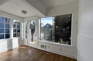125 NE 52nd St, Seattle, WA 98105 - Photo 16