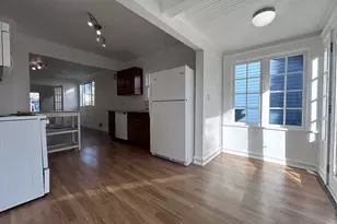 125 NE 52nd St, Seattle, WA 98105 - Photo 14