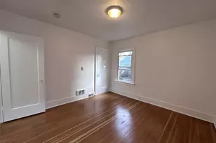 125 NE 52nd St, Seattle, WA 98105 - Photo 22