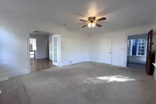 125 NE 52nd St, Seattle, WA 98105 - Photo 8