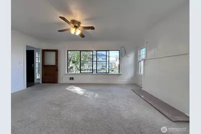 125 NE 52nd Street, Seattle, WA 98105 - Photo 6
