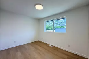 209 E 65th St, Tacoma, WA 98404 - Photo 16