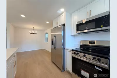 209 E 65th Street, Tacoma, WA 98404 - Photo 12