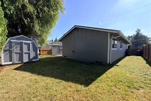209 E 65th St, Tacoma, WA 98404 - Photo 26