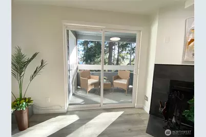 9302 Redmond Woodinville Rd NE #206, Redmond, WA 98052 - Photo 18