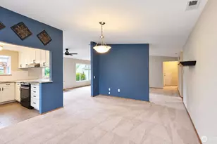 11945 SE 260th Pl, Kent, WA 98030 - Photo 6