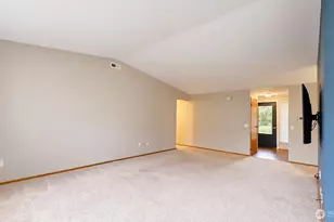 11945 SE 260th Pl, Kent, WA 98030 - Photo 4