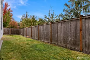8240 NE 196th St, Kenmore, WA 98028 - Photo 28
