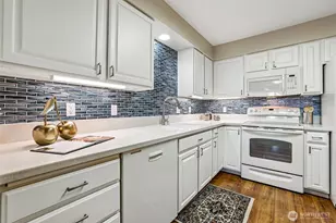22535 SE Highland Cir, Issaquah, WA 98029 - Photo 16