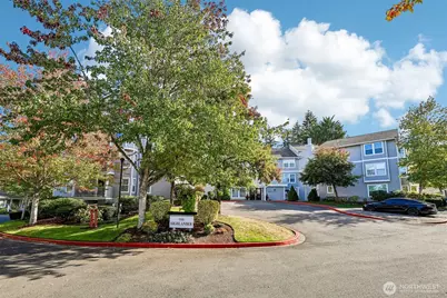 22535 SE Highland Circle #302, Issaquah, WA 98029 - Photo 4