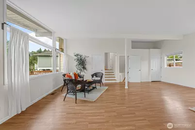 15425 SE 11th Street, Bellevue, WA 98007 - Photo 8