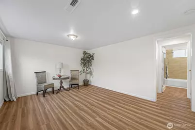 15425 SE 11th Street, Bellevue, WA 98007 - Photo 12