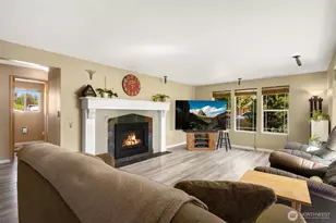 12820 SE 172nd St, Renton, WA 98058 - Photo 8