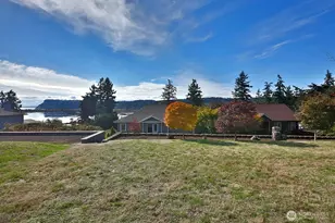 5880 Captain Vancouver Dr, Langley, WA 98260 - Photo 12