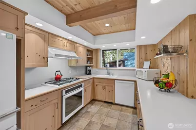 62213 Aspen Way E, Greenwater, WA 98022 - Photo 12