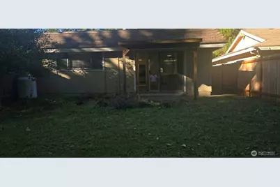 13821 SE Allen Road #B, Bellevue, WA 98006 - Photo 2
