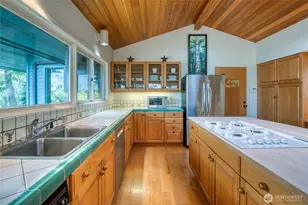 573 Harbor View Ln, Orcas Island, WA 98243 - Photo 14