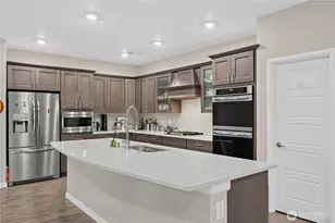 12911 Emerald Ridge Blvd E, Puyallup, WA 98374 - Photo 8