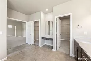 12911 Emerald Ridge Blvd E, Puyallup, WA 98374 - Photo 26