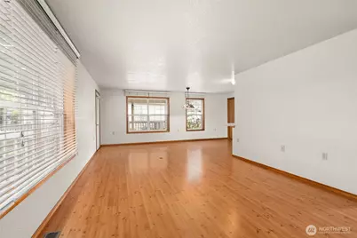 1410 Mark Twain Drive, Centralia, WA 98531 - Photo 6