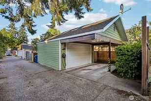 7725 16th Ave NE, Seattle, WA 98115 - Photo 32
