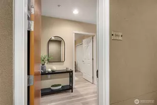 10047 Main St, Bellevue, WA 98004 - Photo 30