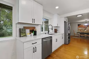 606 164th Pl SE, Bothell, WA 98012 - Photo 10