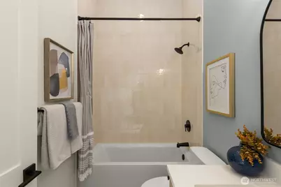 8126 17th Avenue SW #B, Seattle, WA 98106 - Photo 24