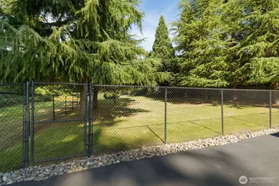 9001 Warren Drive NW, Gig Harbor, WA 98335 - Photo 36