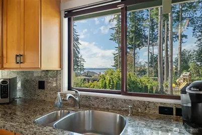 9001 Warren Drive NW, Gig Harbor, WA 98335 - Photo 12