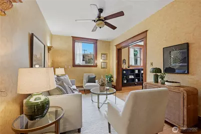 7 Harrison Street #2, Seattle, WA 98109 - Photo 4