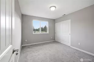 8306 237th St E, Graham, WA 98338 - Photo 16