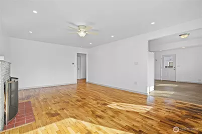 9015 Forest Ave SW, Lakewood, WA 98498 - Photo 6