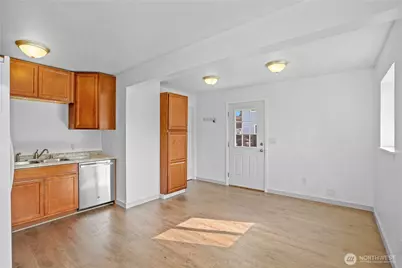 9015 Forest Ave SW, Lakewood, WA 98498 - Photo 8
