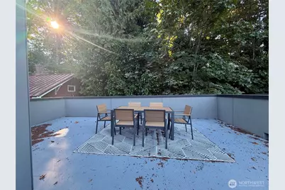 2617 3rd Avenue W, Seattle, WA 98119 - Photo 22