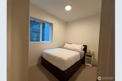 2617 3rd Avenue W, Seattle, WA 98119 - Photo 12
