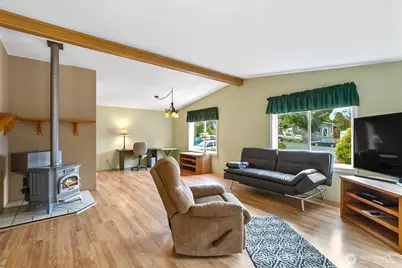 12500 NE 197th Court, Bothell, WA 98011 - Photo 4